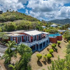 Hook ’em on Paradise - Luxury Villa